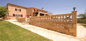 bonita finca con Piscina en Manacor