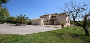holiday house Artá